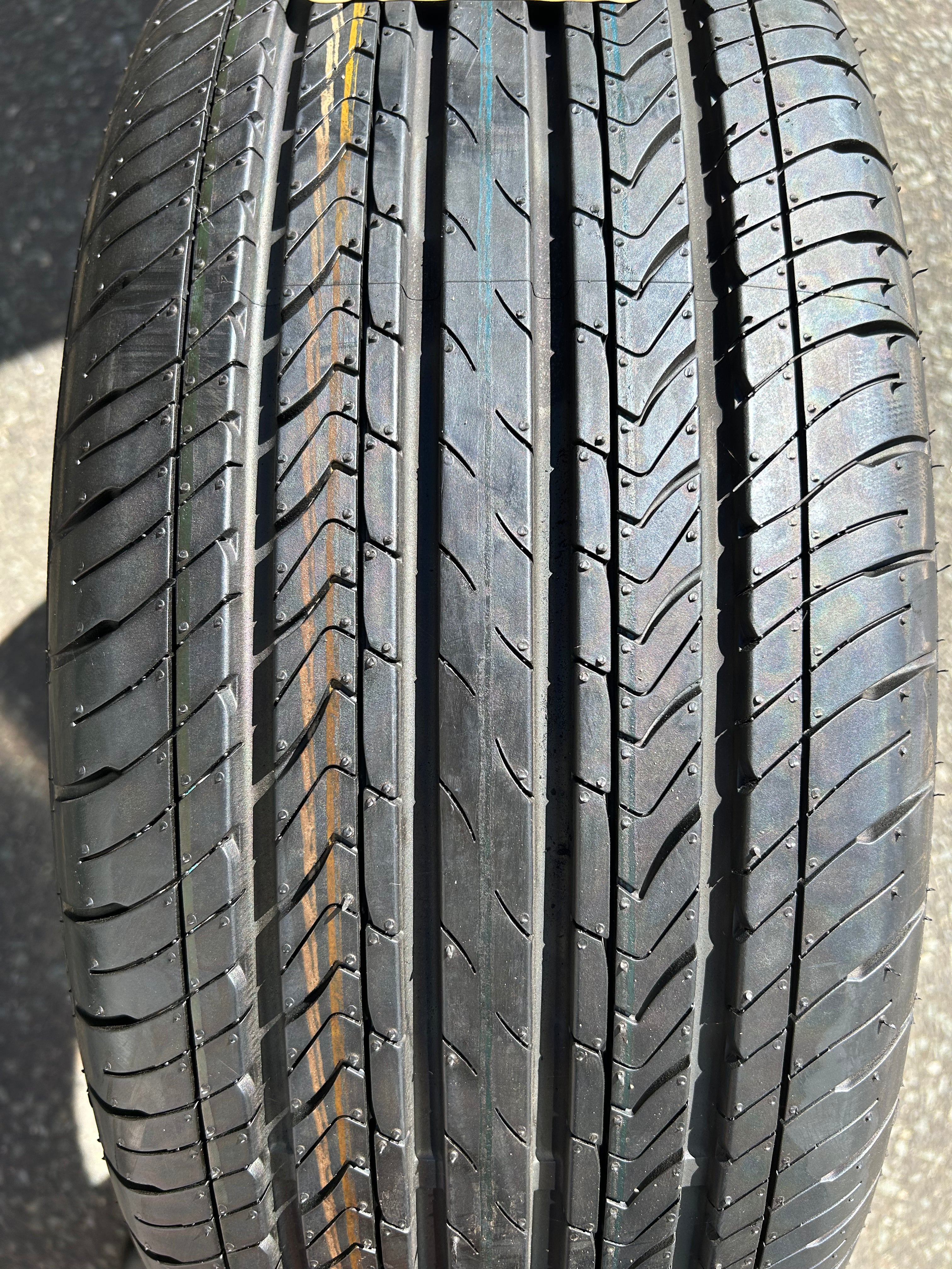 T-233KENDAVEZDA ECO KR30215/55R18 夏タイヤ – にこっとセレクトUパーツ