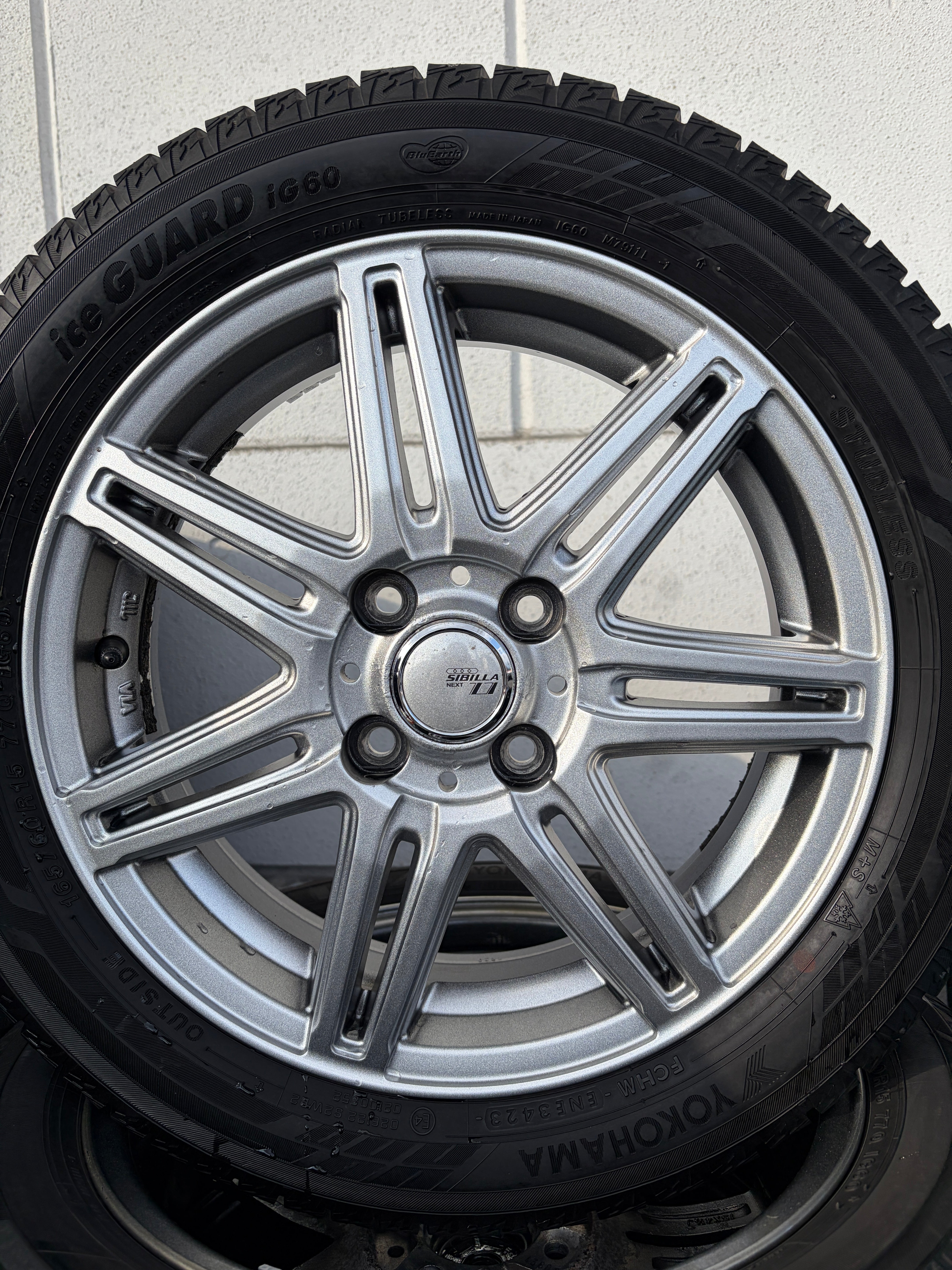 K15-0049 ブリヂストン ｱｲｽｶﾞｰﾄﾞ IG60 165/60R15 スタッドレス ﾊｽﾗｰ