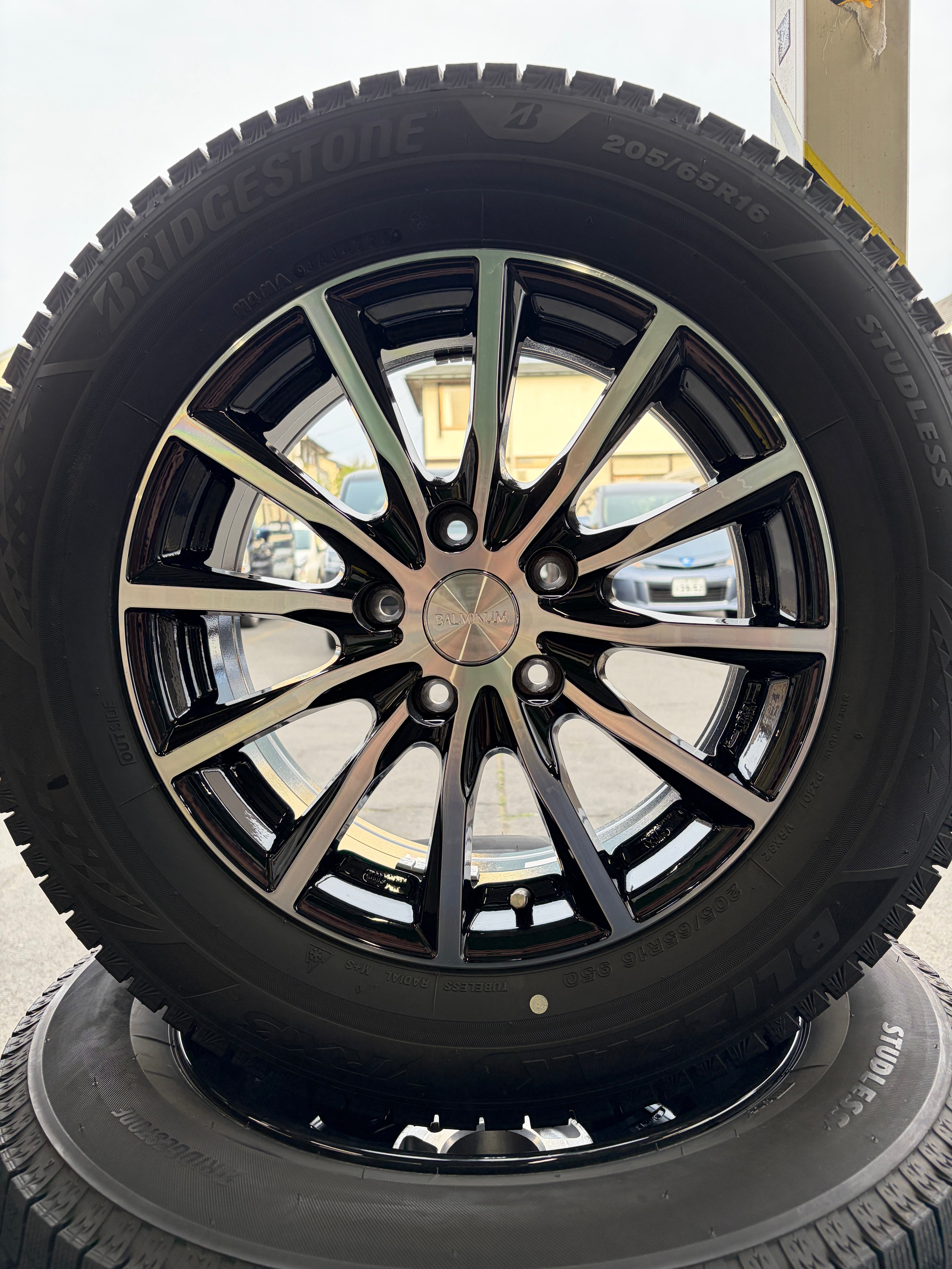 角刈り205／65R16 F16-0065 ブリヂストン ﾌﾞﾘｻﾞｯｸ VRX3 205/65R16 スタッドレス ﾔﾘｽｸﾛｽ