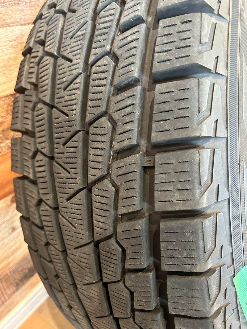 ギャラリービューアに画像をロードする, SUV-0009ヨコハマ アイスガードG075 285/75R16