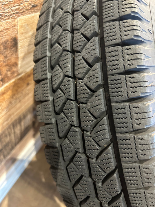 V-0004ブリヂストン ブリザックVL1 145R12 6P