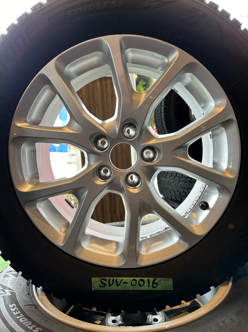 ギャラリービューアに画像をロードする, SUV-0016ブリヂストンDMV3225/60R17スタッドレス