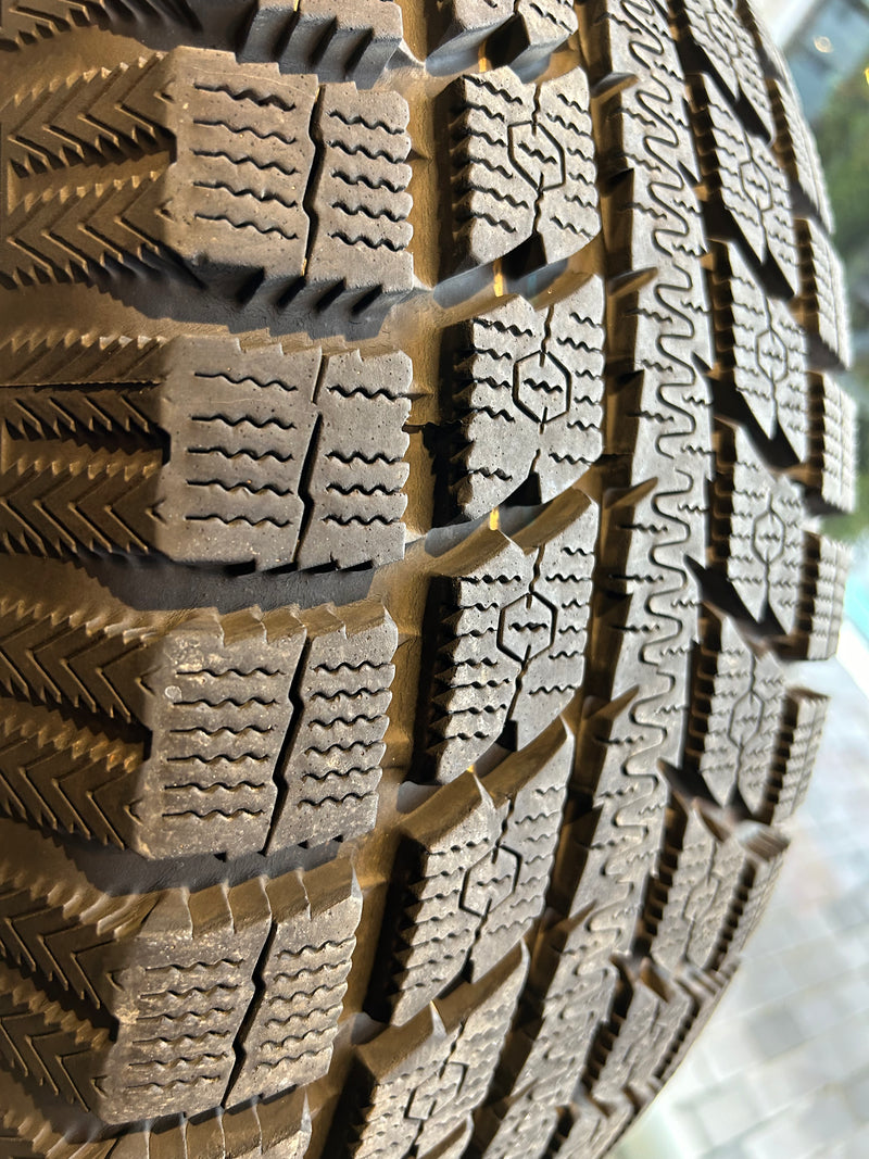 ギャラリービューアに画像をロードする, SUV-0019トーヨーGSi-5265/65R17スタッドレス