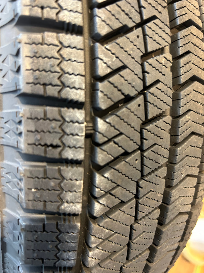 ギャラリービューアに画像をロードする, K14-0033ブリヂストンVRX2165/70R14スタッドレス