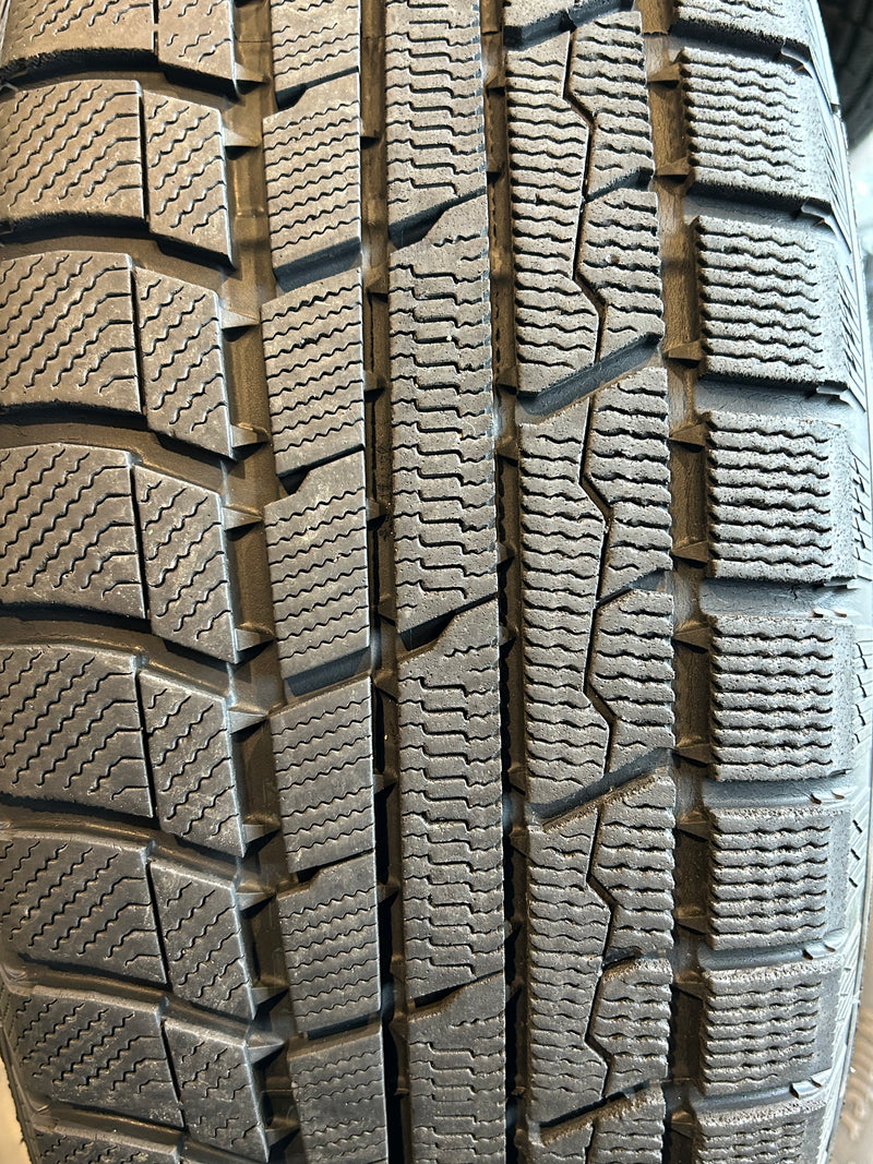 ギャラリービューアに画像をロードする, SUV-0020トーヨーウィンタートランパスTX225/65R17スタッドレス