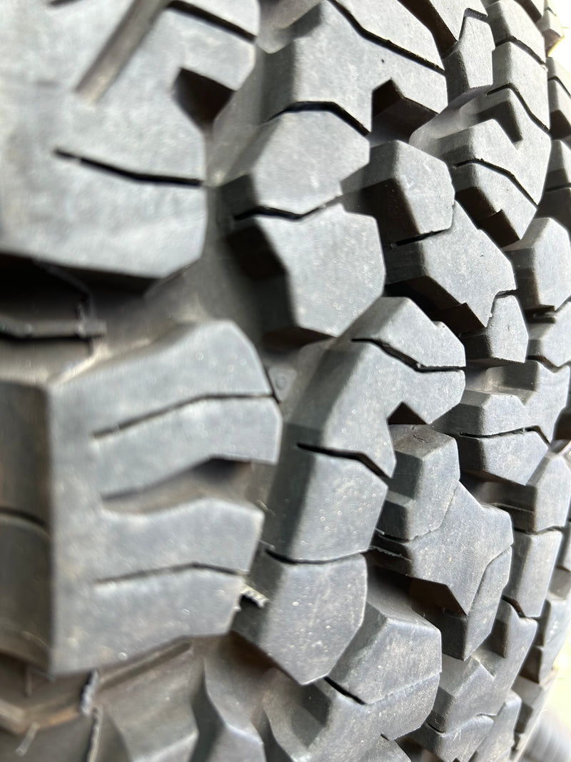 ギャラリービューアに画像をロードする, SUV-0024BFグッドリッチAllTerain T/A 215/70R16夏タイヤ