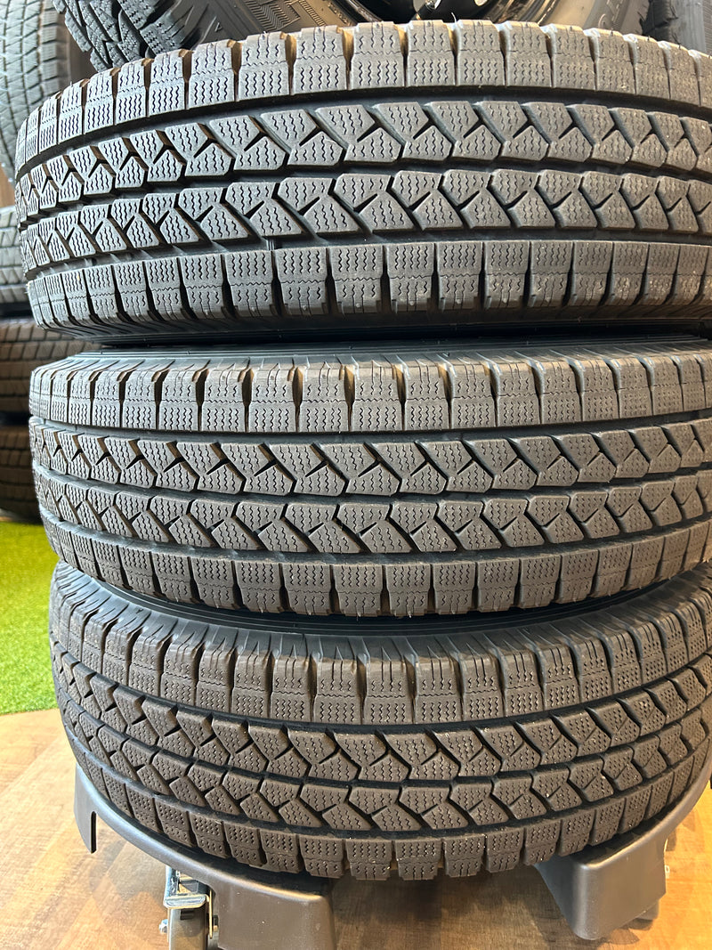 ギャラリービューアに画像をロードする, V-0008ブリヂストンブリザック VL1185/80R14スタッドレス