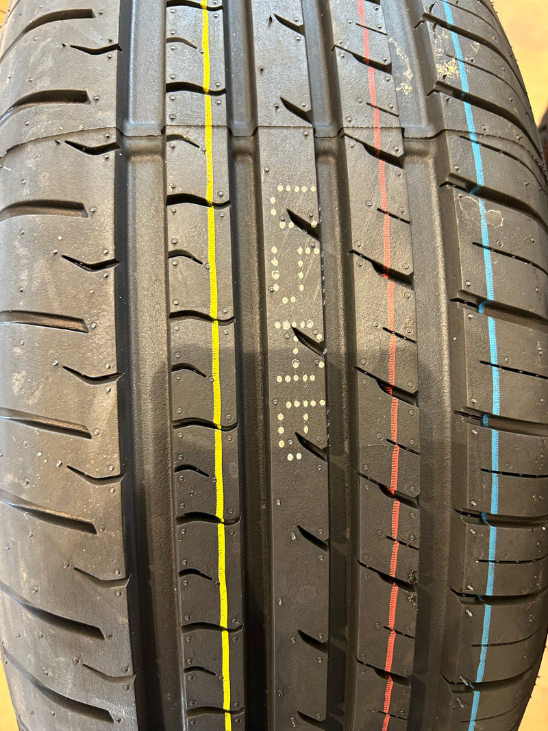 ギャラリービューアに画像をロードする, F15-0035輸入タイヤROCK555195/65R15夏タイヤ