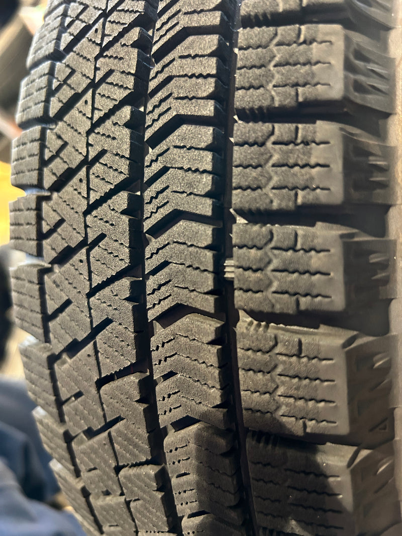 ギャラリービューアに画像をロードする, K14-0045ブリヂストンVRX2155/65R14スタッドレス