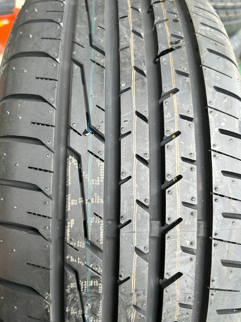 ギャラリービューアに画像をロードする, F16-0028海外製KENETICA KR201215/60R16夏タイヤ