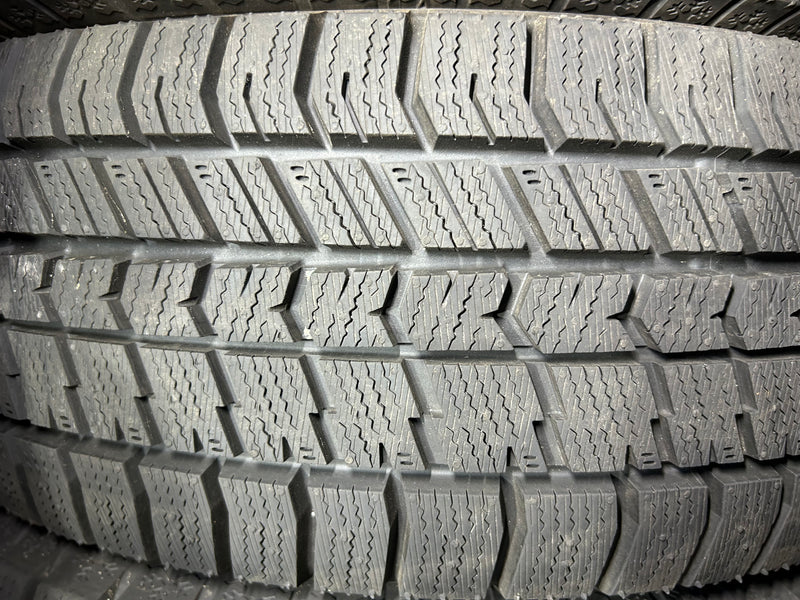 ギャラリービューアに画像をロードする, T-030 グッドイヤー スタッドレス アイスナビ 195/65R15