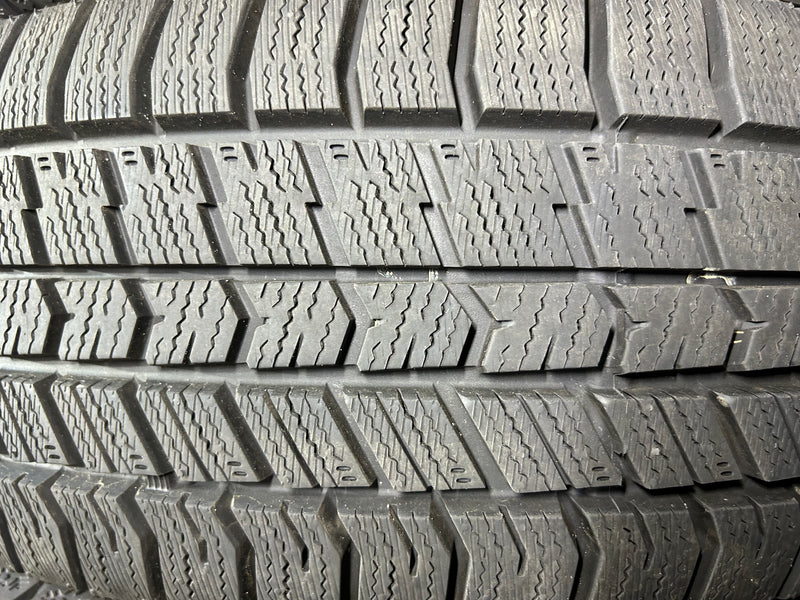 ギャラリービューアに画像をロードする, T-030 グッドイヤー スタッドレス アイスナビ 195/65R15