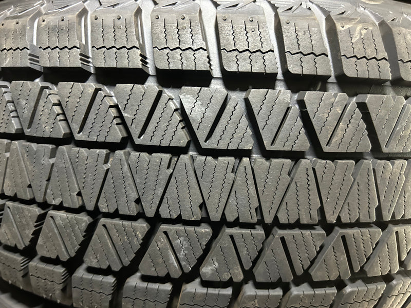 ギャラリービューアに画像をロードする, T-060ブリヂストンブリザック DM-V3225/55R18 スタッドレス