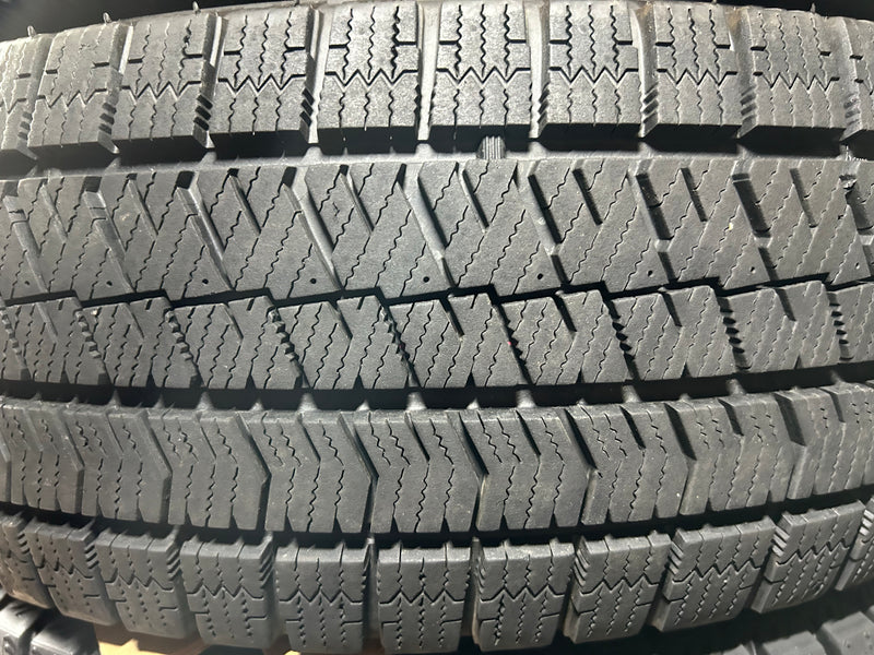ギャラリービューアに画像をロードする, T-036ブリヂストンブリザック VRX2215/65R16 スタッドレス