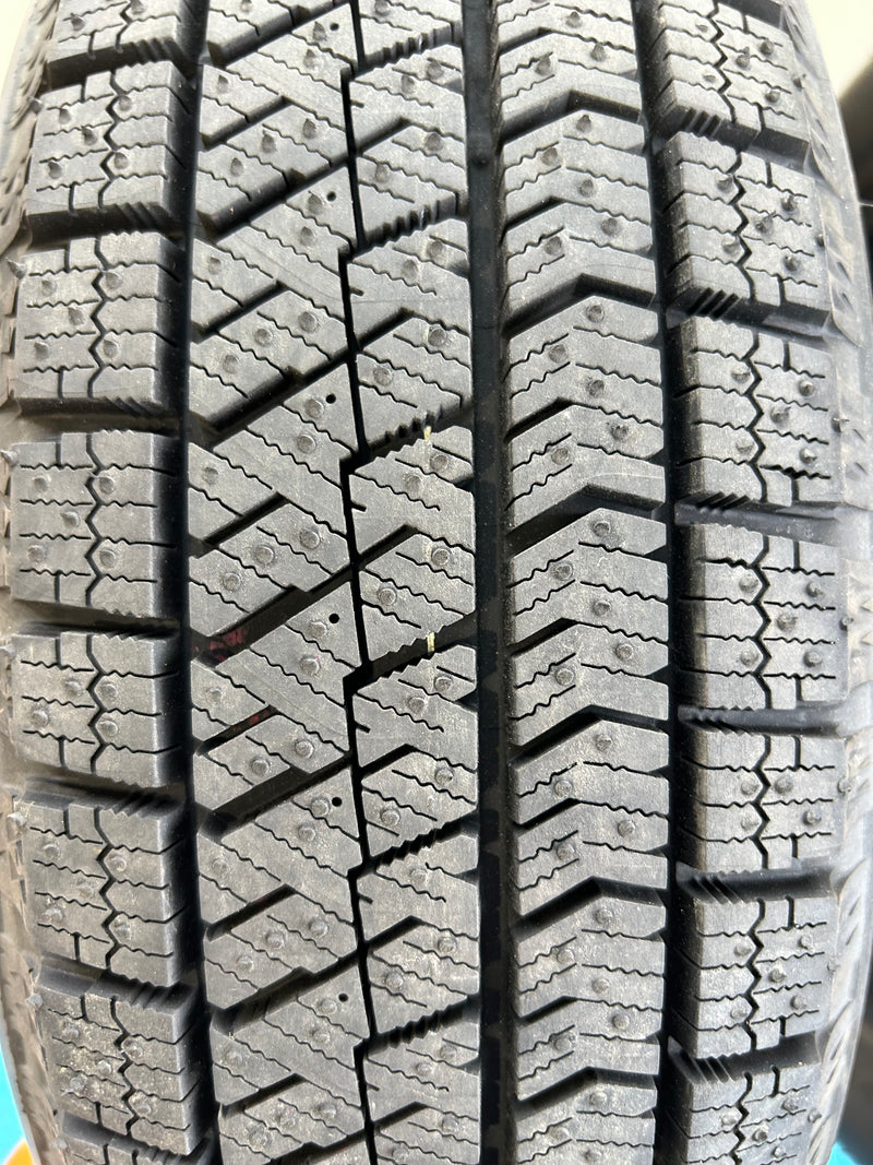 ギャラリービューアに画像をロードする, T-069ブリヂストンブリザック VRX2165/60R15 スタッドレス