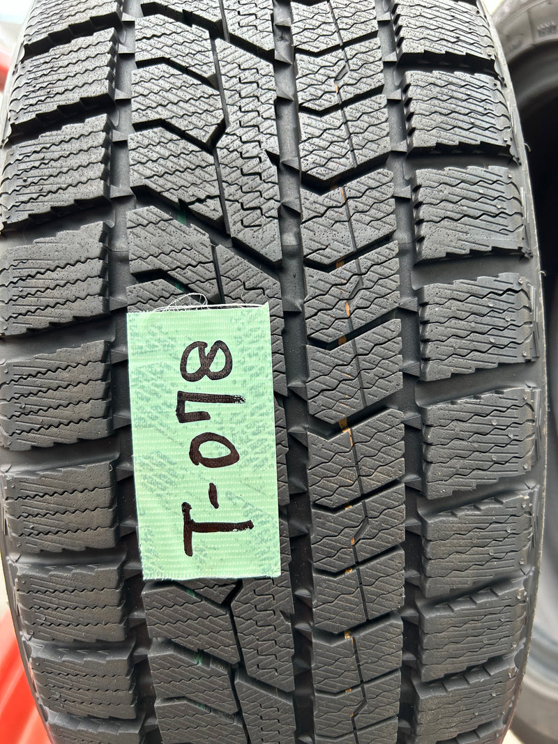 ギャラリービューアに画像をロードする, T-078トーヨーオブザーブ GIZ2165/55R15 スタッドレス
