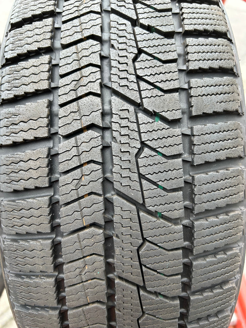 ギャラリービューアに画像をロードする, T-078トーヨーオブザーブ GIZ2165/55R15 スタッドレス