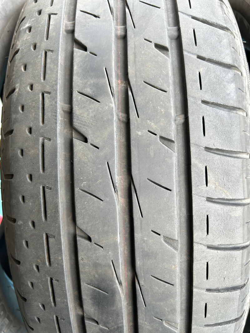ギャラリービューアに画像をロードする, T-099ブリヂストンLUFT RVⅡ215/60R17 夏タイヤ
