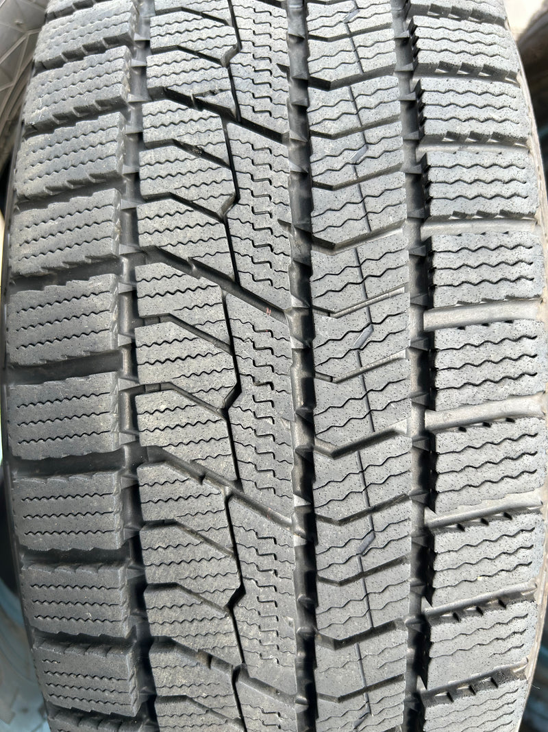 ギャラリービューアに画像をロードする, T-103トーヨーオブザーブ GIZ2195/65R15 スタッドレス
