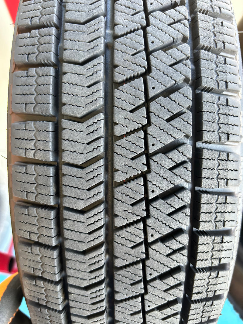 ギャラリービューアに画像をロードする, T-112ブリヂストンブリザック VRX2155/65R14 スタッドレス