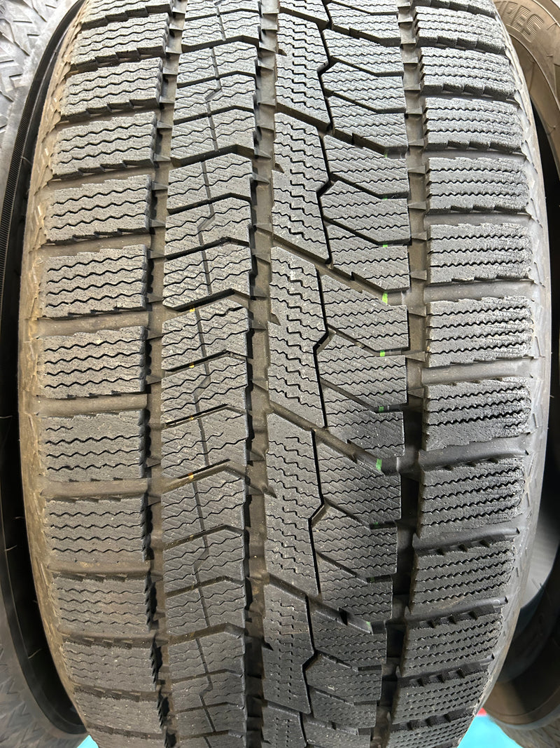 ギャラリービューアに画像をロードする, T-120トーヨーオブザーブ GIZ2215/50R17 スタッドレス