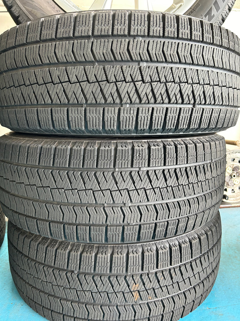 ギャラリービューアに画像をロードする, F17-0030ブリヂストンブリザック VRX2215/55R17スタッドレス