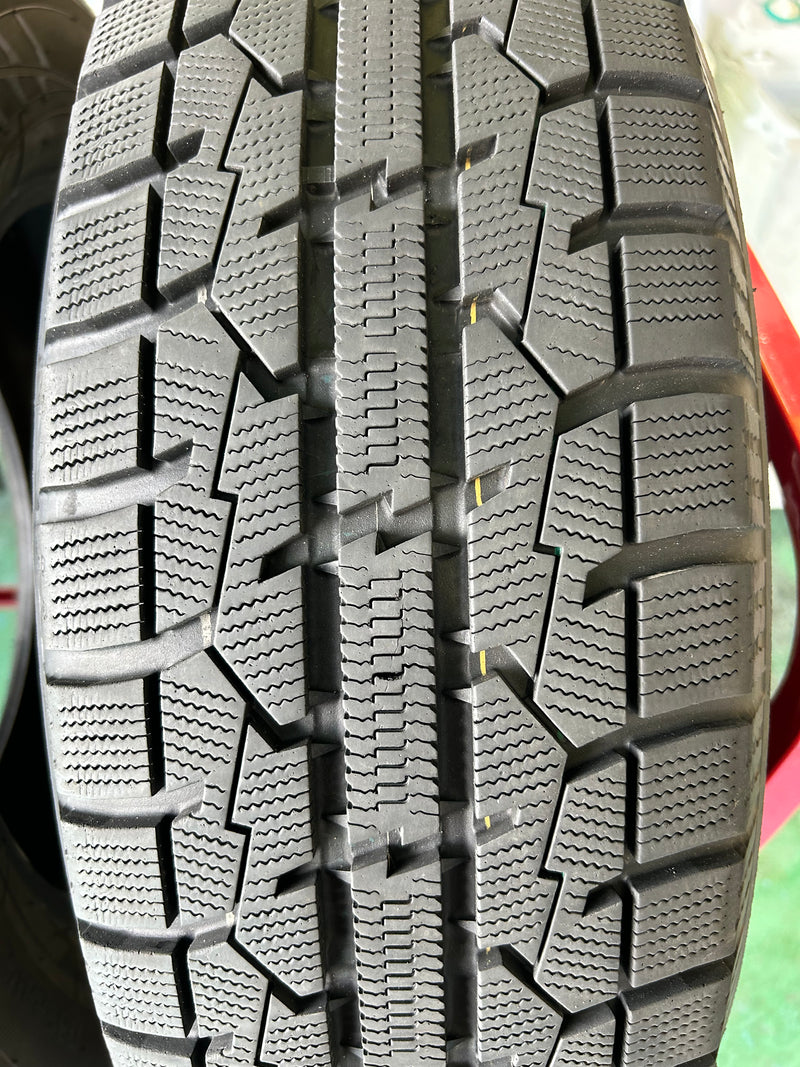 ギャラリービューアに画像をロードする, T-128トーヨーガリット GIZ205/65R16 スタッドレス