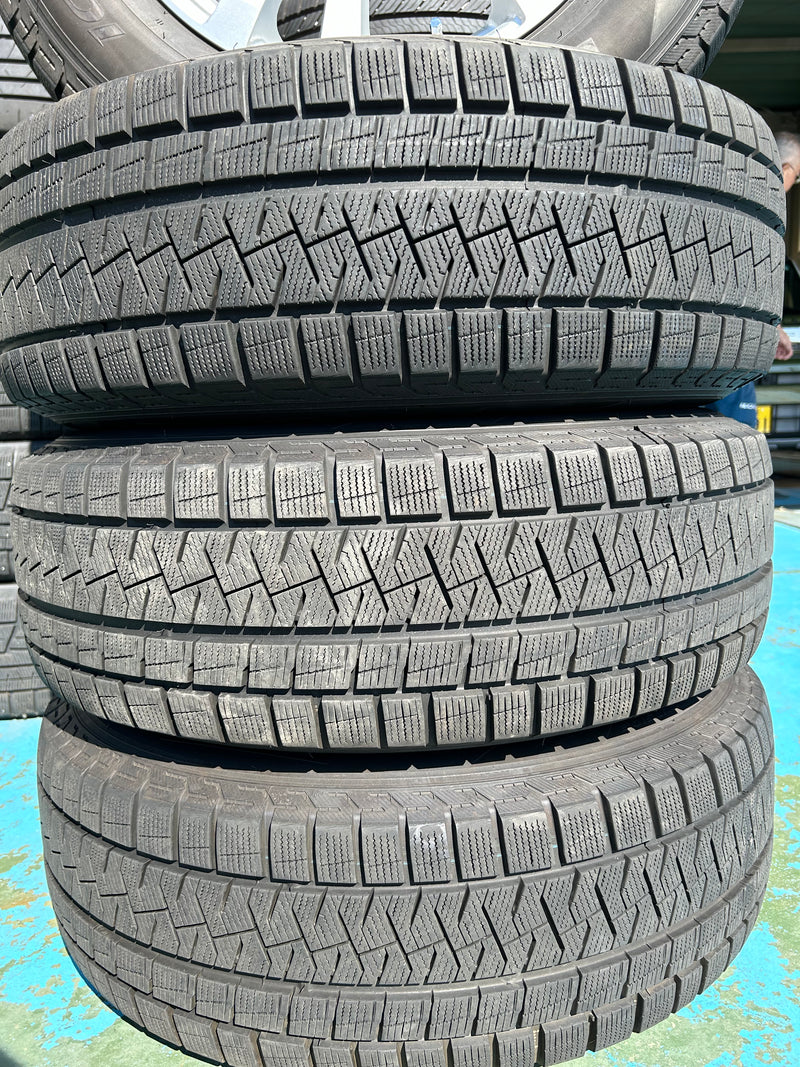 ギャラリービューアに画像をロードする, SUV-0042ピレリアイス アシンメトリコプラス225/65R15スタッドレス