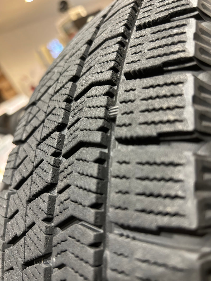 ギャラリービューアに画像をロードする, F15-0058ブリヂストンブリザック VRX2185/65R15スタッドレス