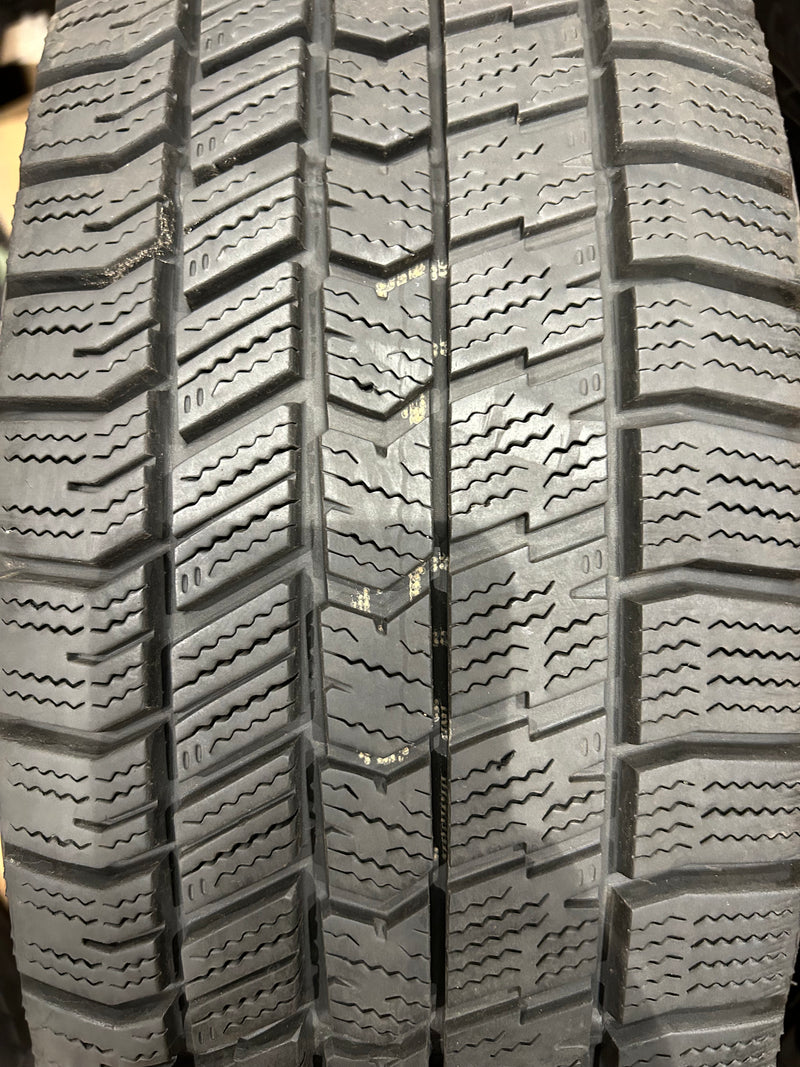 ギャラリービューアに画像をロードする, T-132グッドイヤーアイスナビ8195/60R17 スタッドレス