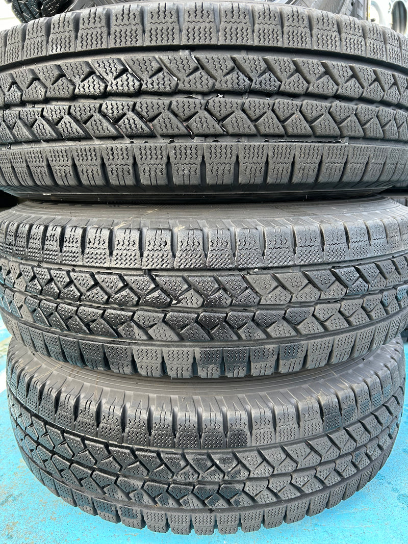 ギャラリービューアに画像をロードする, V-0023ブリヂストンブリザック VL1195/80R15スタッドレス