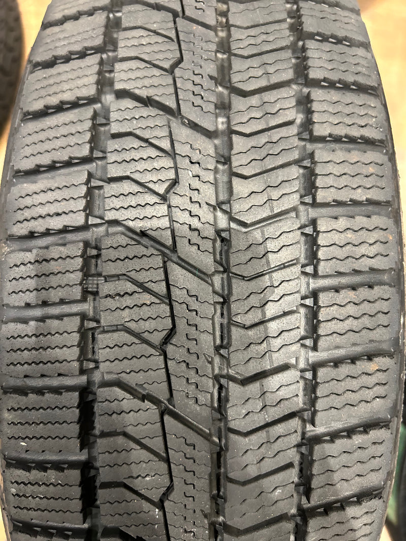 ギャラリービューアに画像をロードする, T-138トーヨーオブザーブ GIZ2175/65R14 スタッドレス