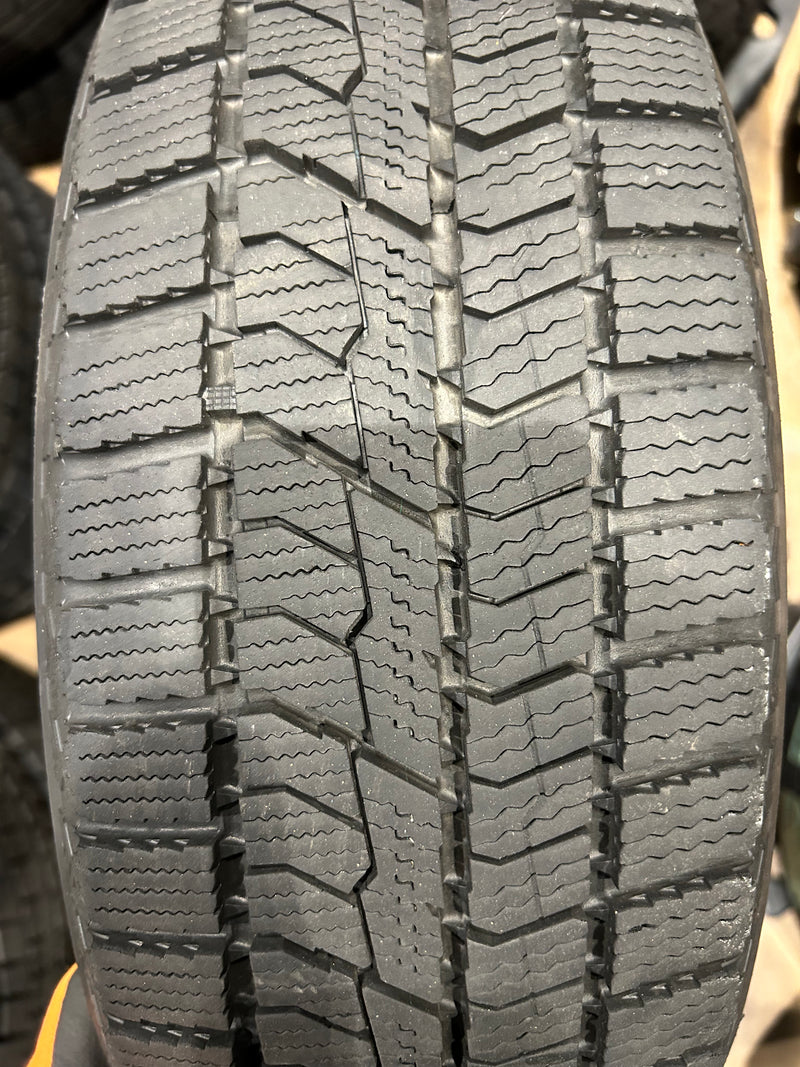 ギャラリービューアに画像をロードする, T-138トーヨーオブザーブ GIZ2175/65R14 スタッドレス