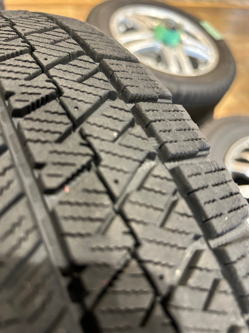 ギャラリービューアに画像をロードする, K14-0057ブリヂストンブリザック VRX2155/65R14スタッドレス