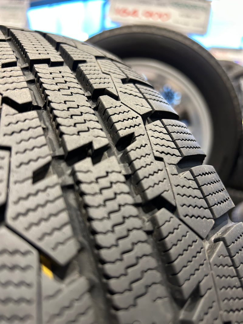 ギャラリービューアに画像をロードする, F14-0032トーヨーガリット GIZ165/65R14スタッドレス