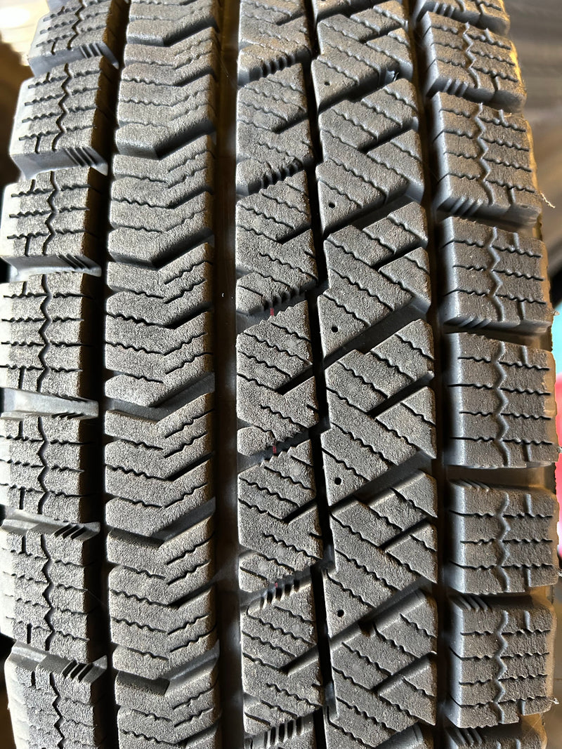 ギャラリービューアに画像をロードする, T-147ブリヂストンブリザック VRX2155/80R13スタッドレス