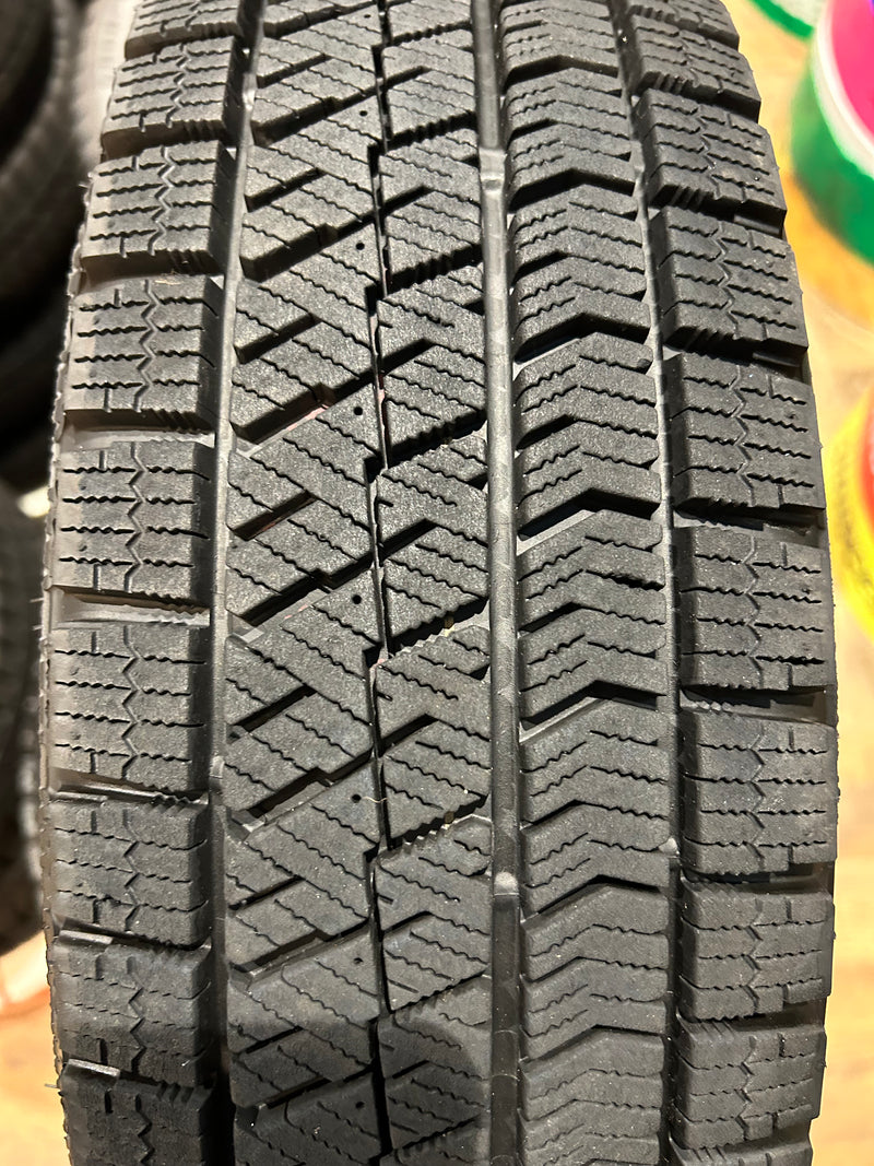 ギャラリービューアに画像をロードする, K15-0033ブリヂストンブリザック VRX2165/65R15スタッドレス