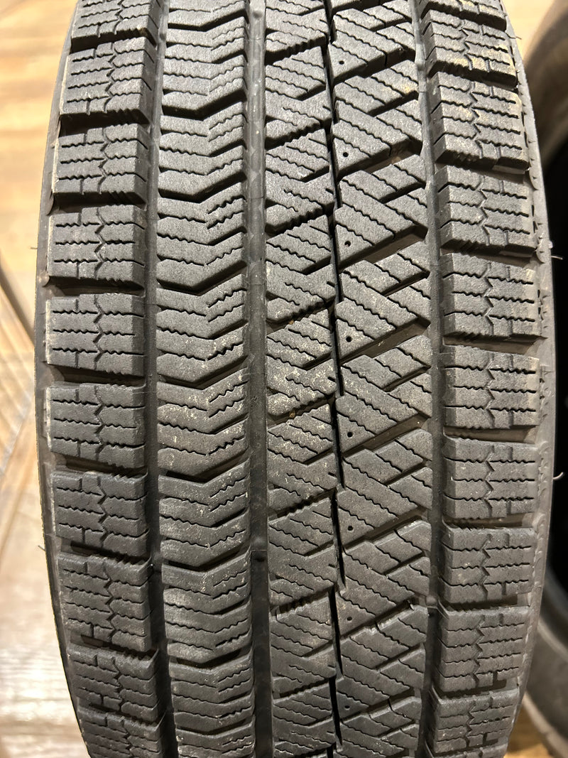 ギャラリービューアに画像をロードする, T-151ブリヂストンブリザック VRX2165/65R14 スタッドレス
