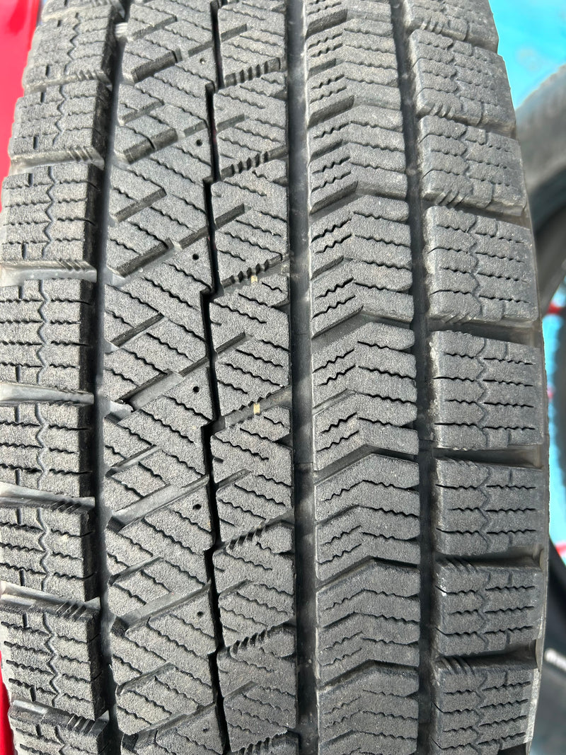 ギャラリービューアに画像をロードする, T-154ブリヂストンブリザック VRX2165/65R15スタッドレス