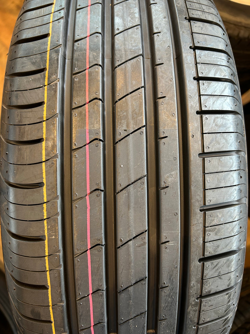 ギャラリービューアに画像をロードする, T-157ハンコックKINERGYエコRV215/60R17 夏タイヤ