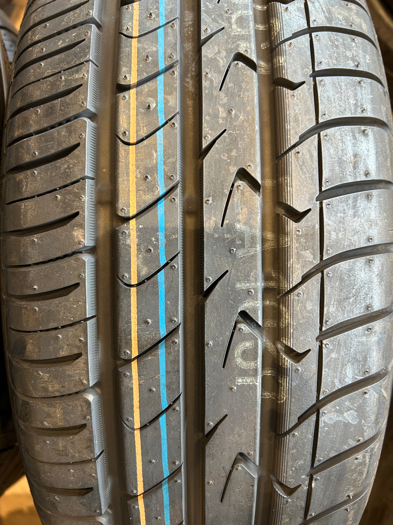 ギャラリービューアに画像をロードする, T-158トーヨートランパス mp7205/65R16 夏タイヤ