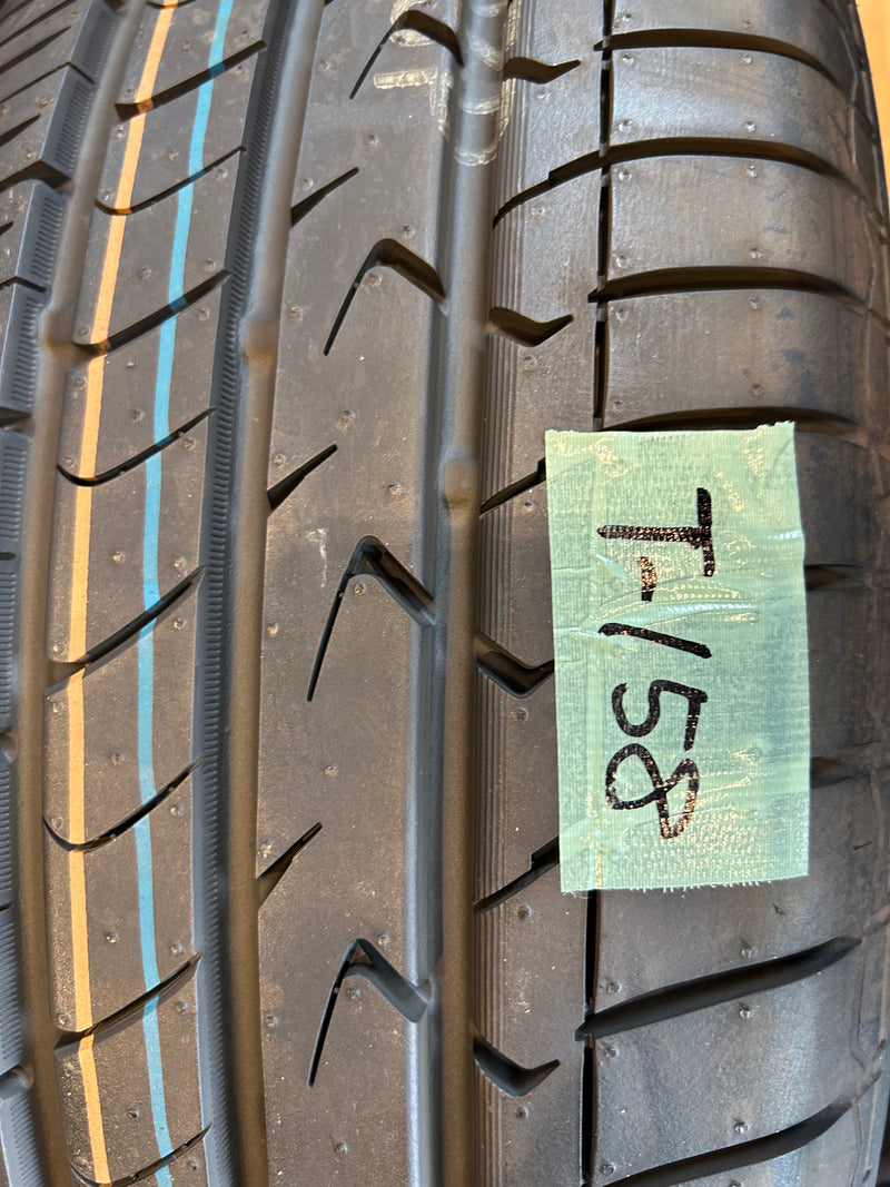 ギャラリービューアに画像をロードする, T-158トーヨートランパス mp7205/65R16 夏タイヤ