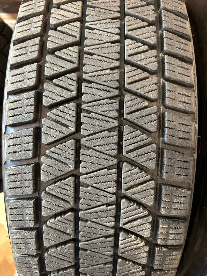 ギャラリービューアに画像をロードする, T-184ブリヂストンブリザック DM-V3215/70R16 スタッドレス