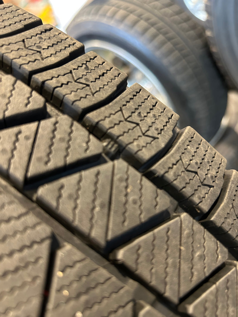 ギャラリービューアに画像をロードする, F15-0067ブリヂストンブリザック VRX3195/65R15スタッドレス