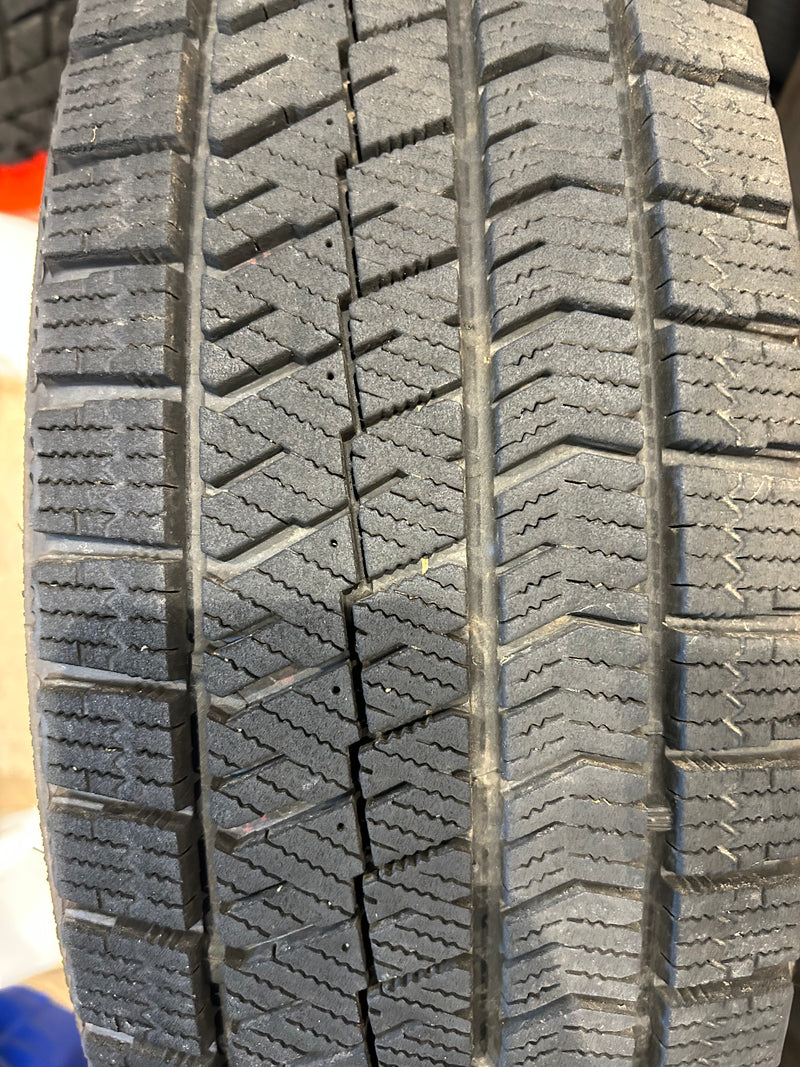 ギャラリービューアに画像をロードする, T-185ブリヂストンブリザック VRX2185/65R15 スタッドレス
