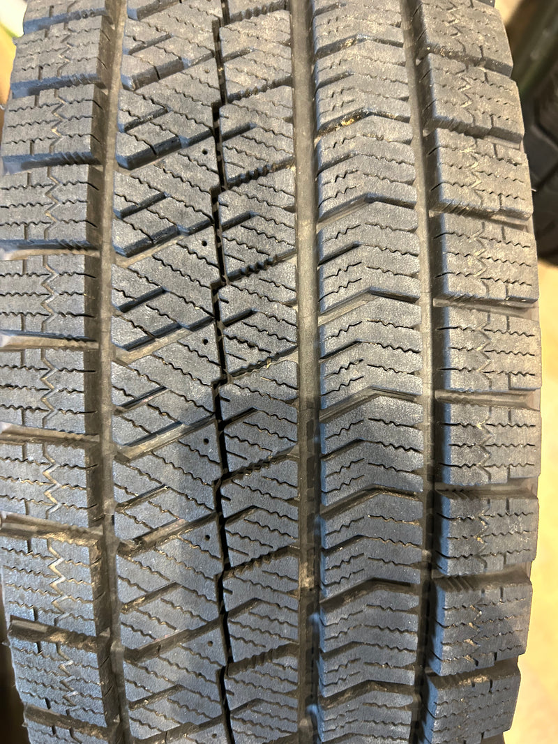 ギャラリービューアに画像をロードする, T-185ブリヂストンブリザック VRX2185/65R15 スタッドレス
