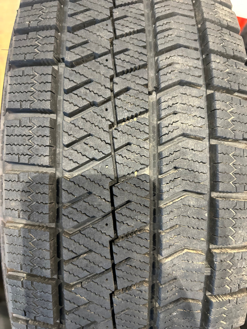 ギャラリービューアに画像をロードする, T-185ブリヂストンブリザック VRX2185/65R15 スタッドレス