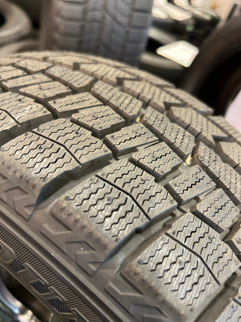 ギャラリービューアに画像をロードする, F15-0075ダンロップウィンターマックス WM02185/60R15スタッドレス
