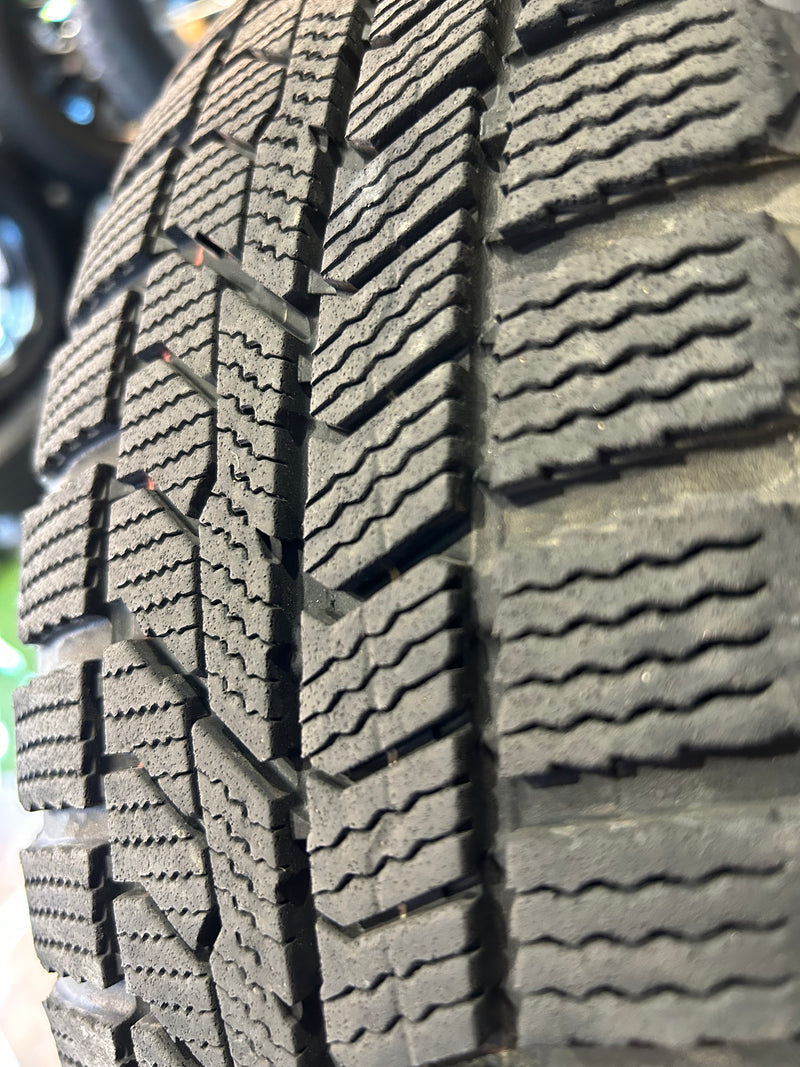 ギャラリービューアに画像をロードする, F14-0045トーヨーオブザーブ GIZ2165/65R14スタッドレス