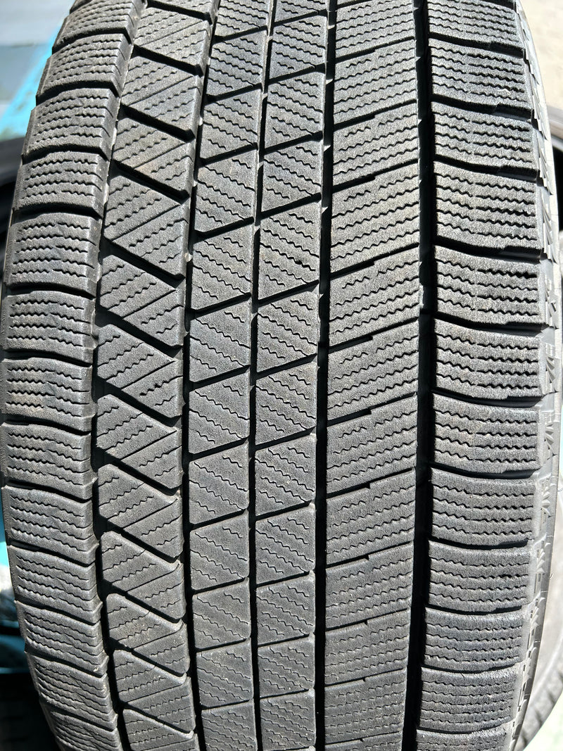 ギャラリービューアに画像をロードする, F18-0010ブリヂストンブリザック VRX3商談中245/40R19スタッドレス